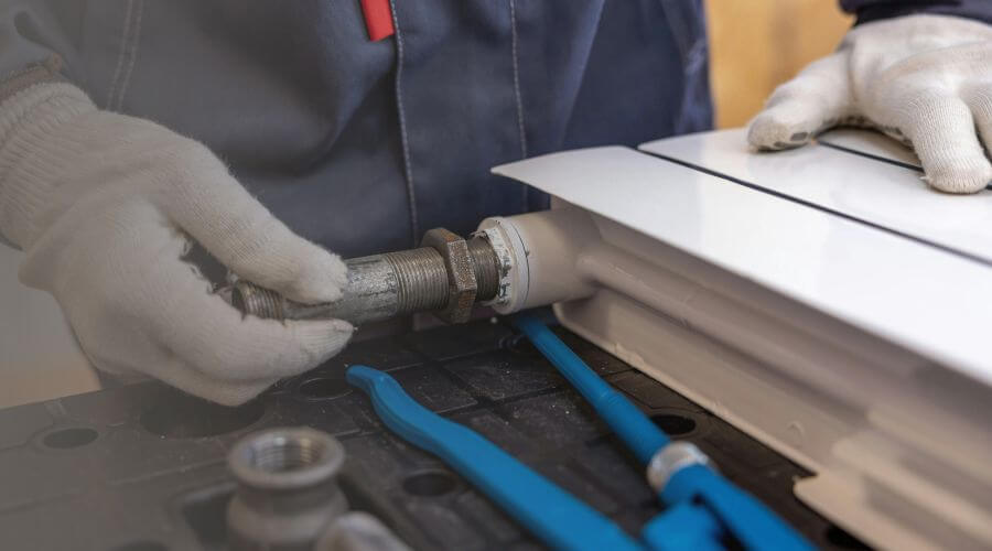 Burst Pipe Repair in Farina, IL