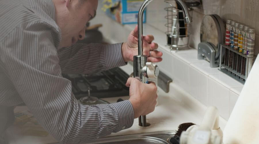 Professional emergency plumbing in Farina, IL